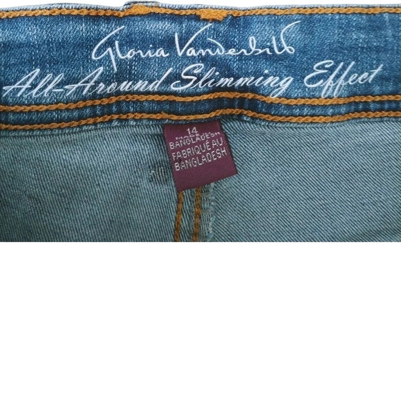 Gloria Vanderbilt Cropped  Walking Shorts Blue Denim Skimmer High Rise Fit 14 - Picture 8 of 9